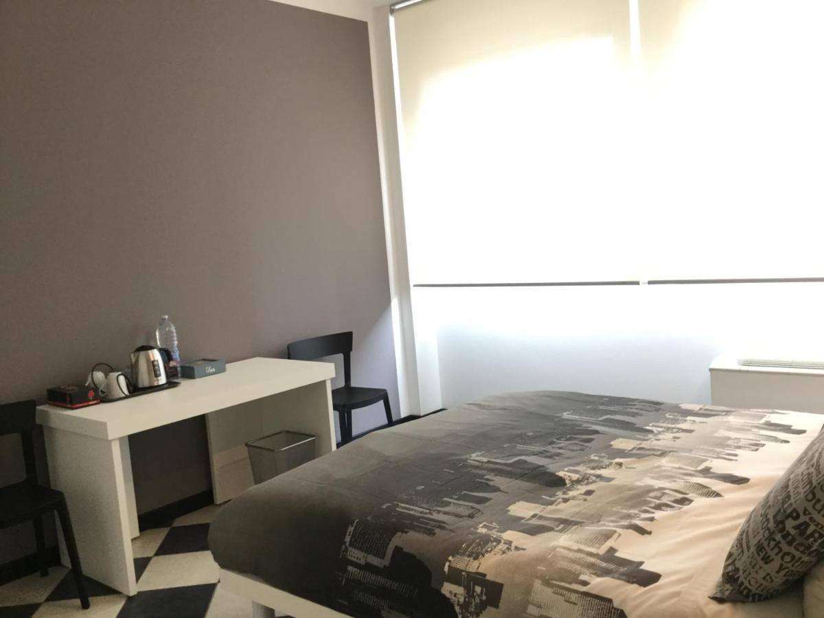 רג'ו אמיליה Sub14 Suite Con 2 Camere Da Letto Grandi מראה חיצוני תמונה