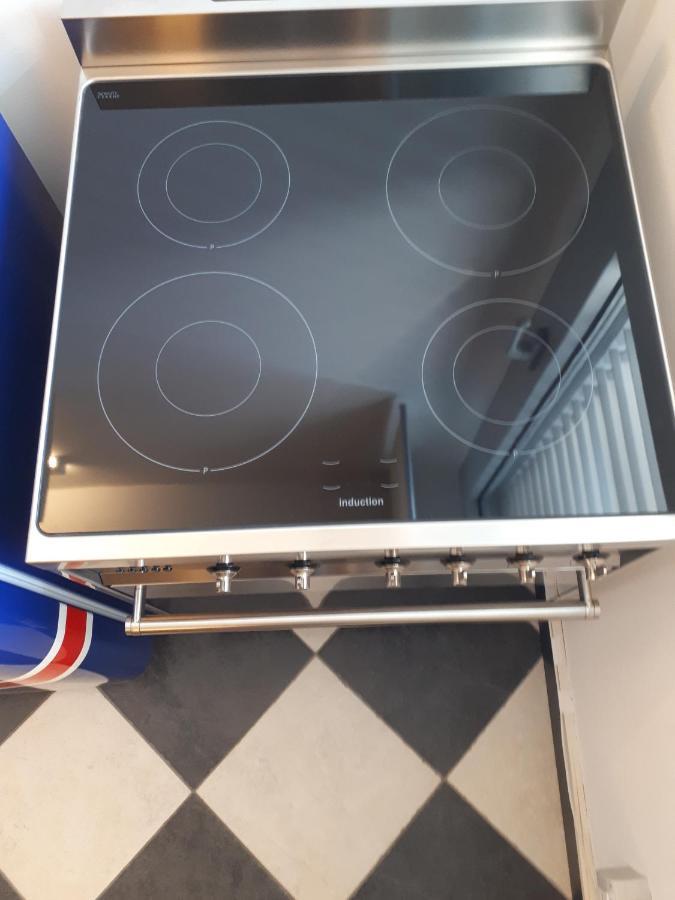 רג'ו אמיליה Sub14 Suite Con 2 Camere Da Letto Grandi מראה חיצוני תמונה